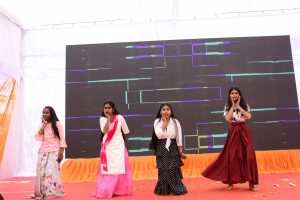 439740256_996712279123545_5146375169835050560_n